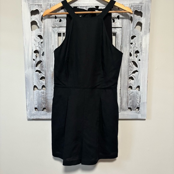 Parker NY Black Linen High Neck Sleeveless Back Tie Pleated Shorts Romper NWT - Picture 1 of 9